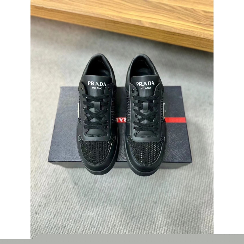 Pra*a casual shoes